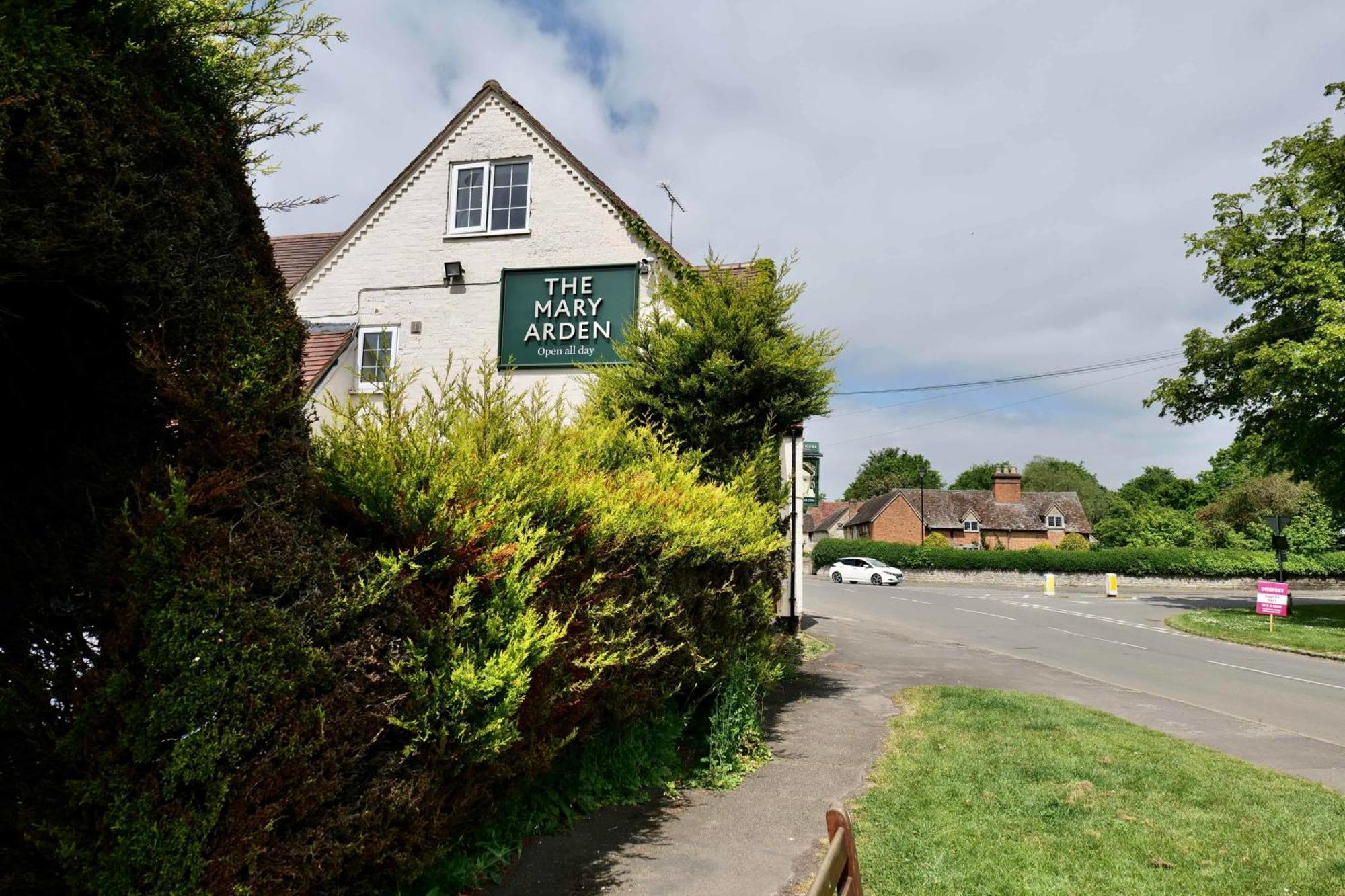 The Mary Arden Inn Stratford-upon-Avon Extérieur photo